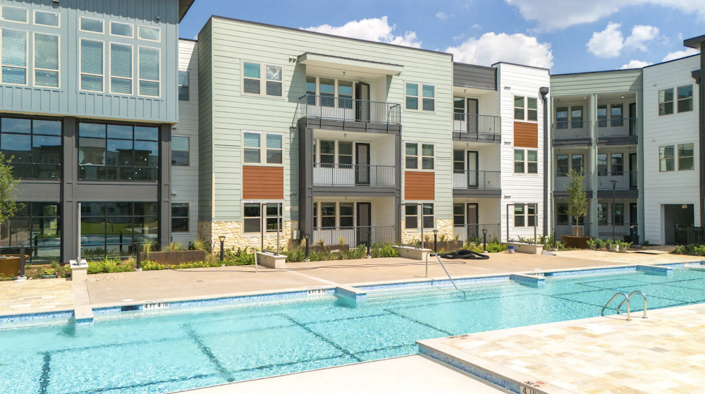 Landing Furnished Apartments at Birdie on Woodland Greens